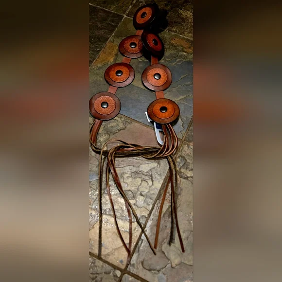 GAP Brown Circular Leather Belt - Picture 4 of 5